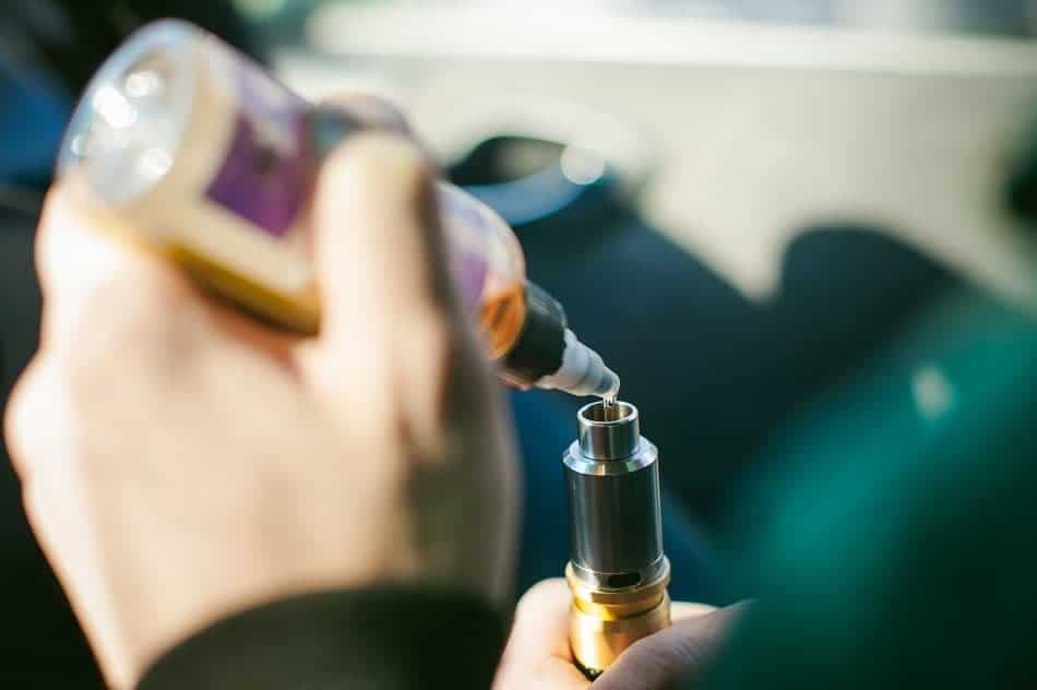 Are there any health risks associated with Delta 8 vapes?